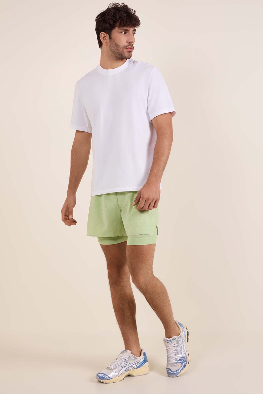 Fast And Free Running Short Lined 5